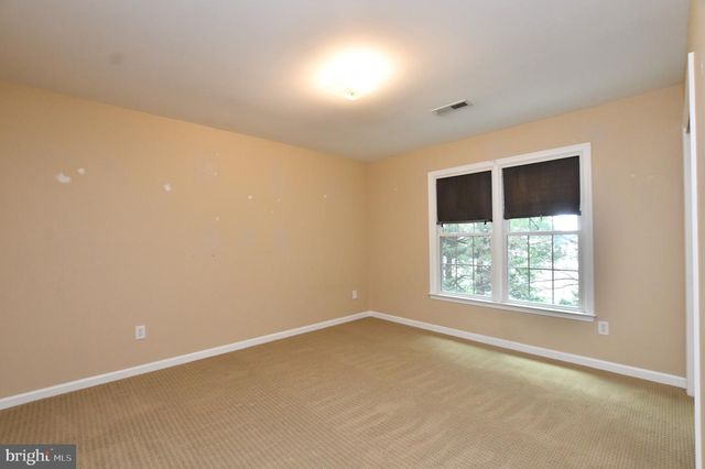 350 COPPERFIELD LN, Herndon, VA 20170