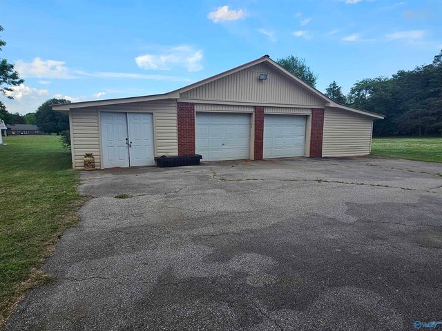 3509 Highway 72 E, Brownsboro, AL 35741