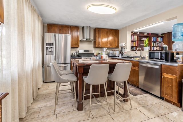 401 S Broadway, Lawrence, MA 01843
