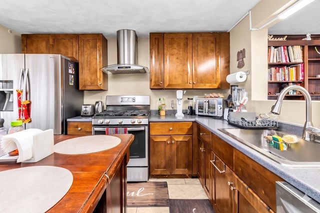401 S Broadway, Lawrence, MA 01843