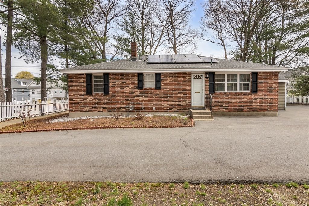401 S Broadway, Lawrence, MA 01843