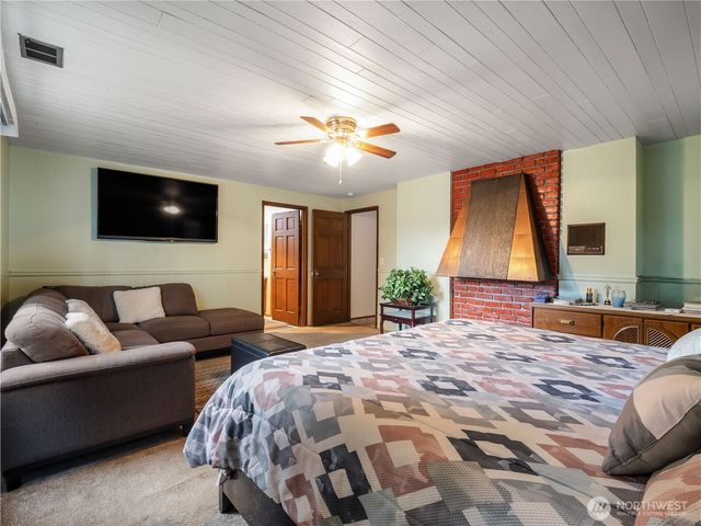 9325 114th Street SW, Lakewood, WA 98498