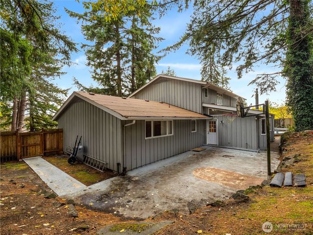 9325 114th Street SW, Lakewood, WA 98498