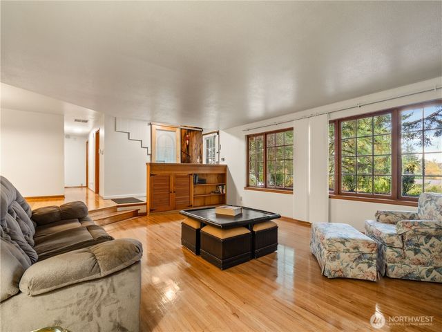 9325 114th Street SW, Lakewood, WA 98498