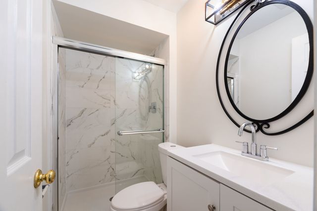 32 W Fern Court 116B, Palatine, IL 60067