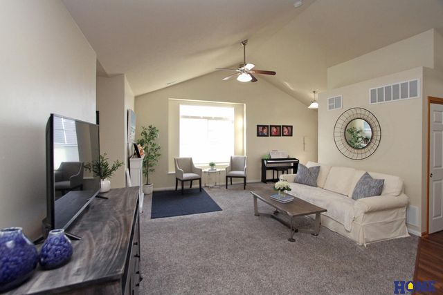 2356 Cedar Cove Road, Lincoln, NE 68507