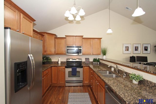 2356 Cedar Cove Road, Lincoln, NE 68507