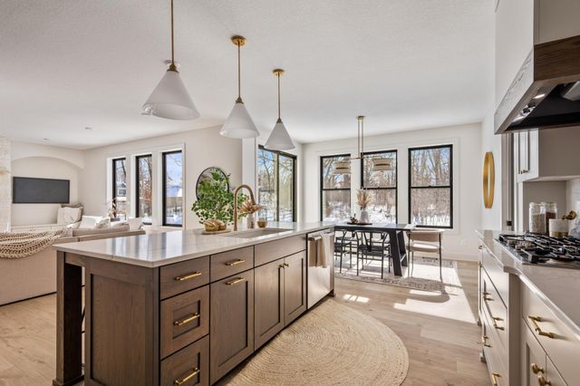 3916 McMenemy Street, Vadnais Heights, MN 55127