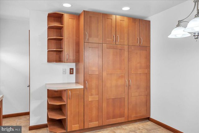 810 ASBURY AVE, National Park, NJ 08063