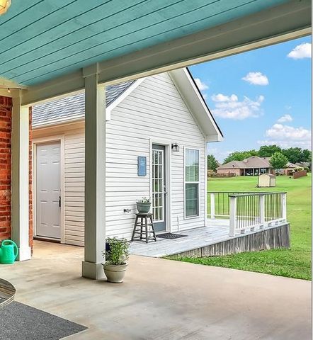 19 Preakness Place Road, Van Alstyne, TX 75495