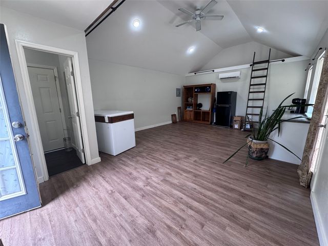 19 Preakness Place Road, Van Alstyne, TX 75495
