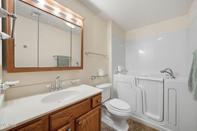 1742 Foxtail Lane, Kingsport, TN 37660