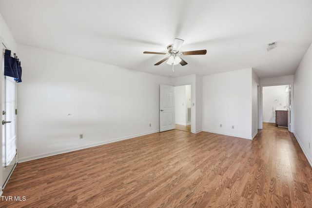 1742 Foxtail Lane, Kingsport, TN 37660