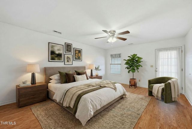 1742 Foxtail Lane, Kingsport, TN 37660