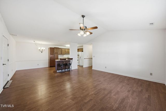 1742 Foxtail Lane, Kingsport, TN 37660