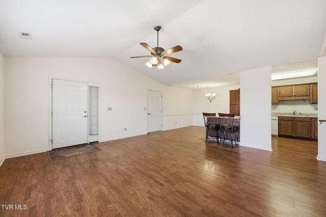 1742 Foxtail Lane, Kingsport, TN 37660