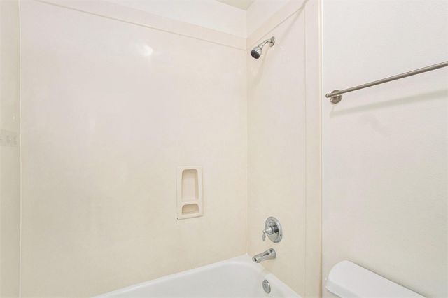 1722 Caldbeck Lane, Fresno, TX 77545