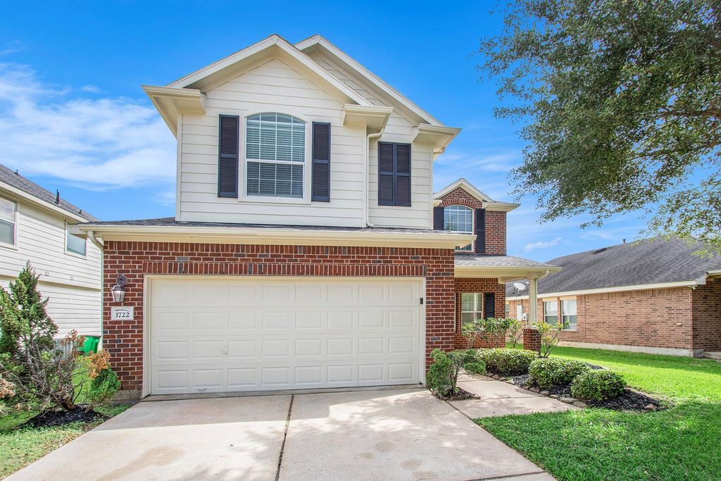 1722 Caldbeck Lane, Fresno, TX 77545