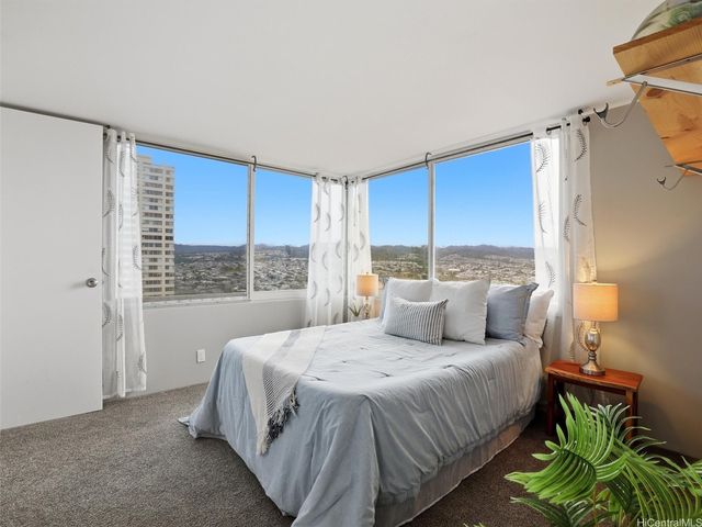 1060 Kamehameha Highway 3203A, Pearl City, HI 96782