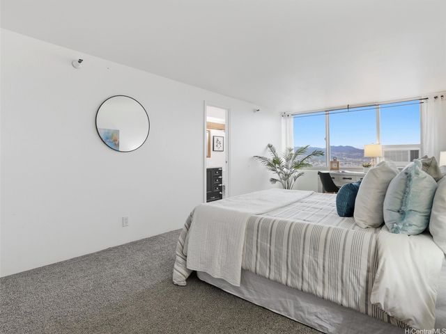 1060 Kamehameha Highway 3203A, Pearl City, HI 96782