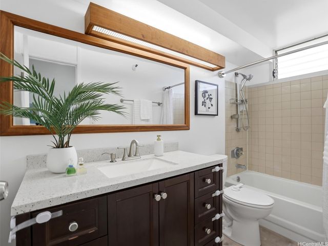 1060 Kamehameha Highway 3203A, Pearl City, HI 96782