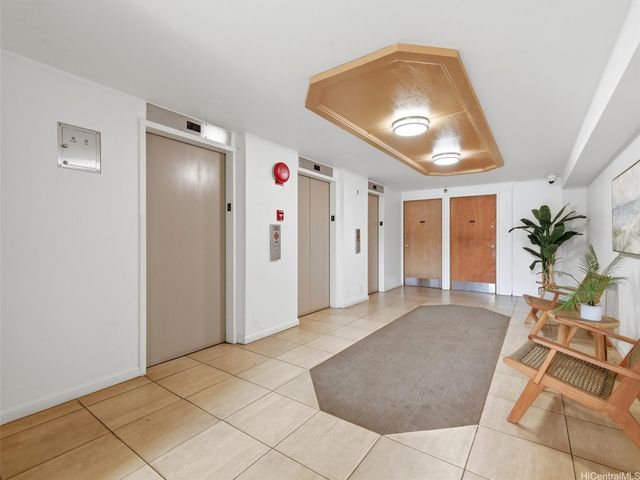 1060 Kamehameha Highway 3203A, Pearl City, HI 96782