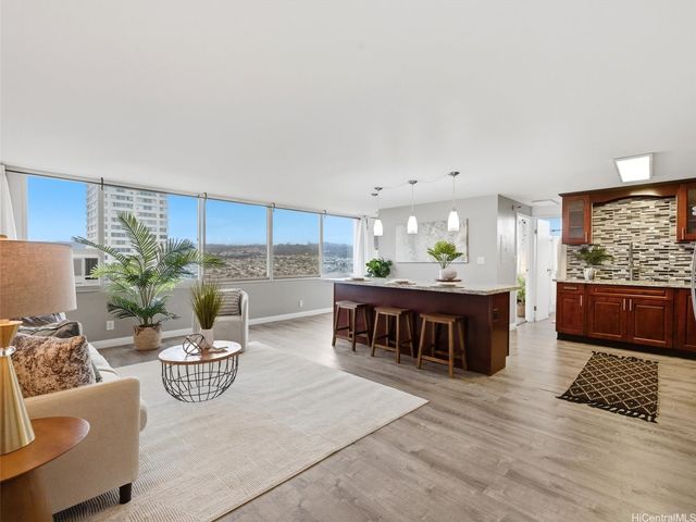 1060 Kamehameha Highway 3203A, Pearl City, HI 96782