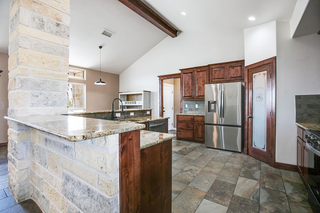 Image 4 of property listing at 9071 W Farm To Market 2335, Christoval, TX 76935