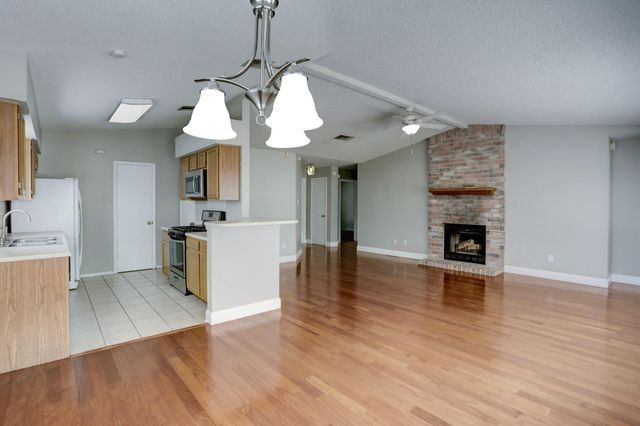 911 Isernia DR, Austin, TX 78748