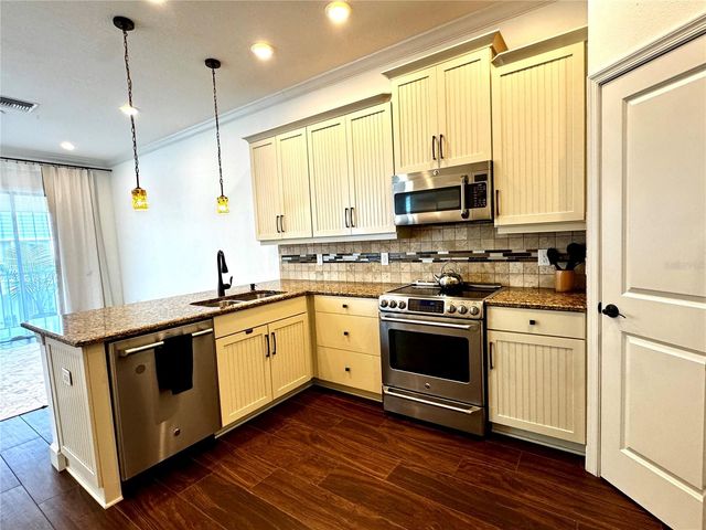 3231 NAUTICAL PLACE S, St Petersburg, FL 33714