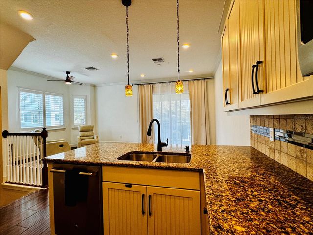 3231 NAUTICAL PLACE S, St Petersburg, FL 33714