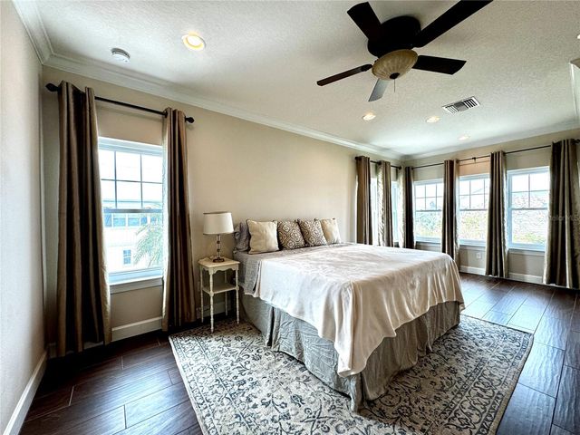 3231 NAUTICAL PLACE S, St Petersburg, FL 33714