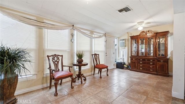 1180 Amberwood, Hemet, CA 92543