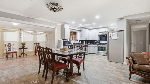 1180 Amberwood, Hemet, CA 92543