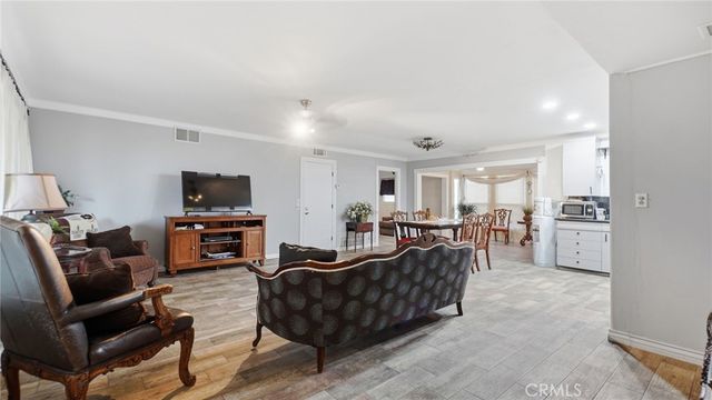 1180 Amberwood, Hemet, CA 92543