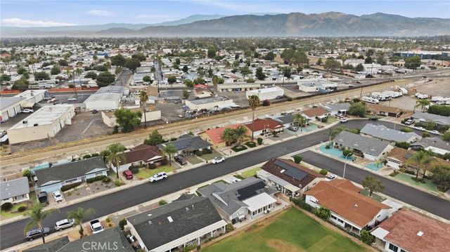 1180 Amberwood, Hemet, CA 92543