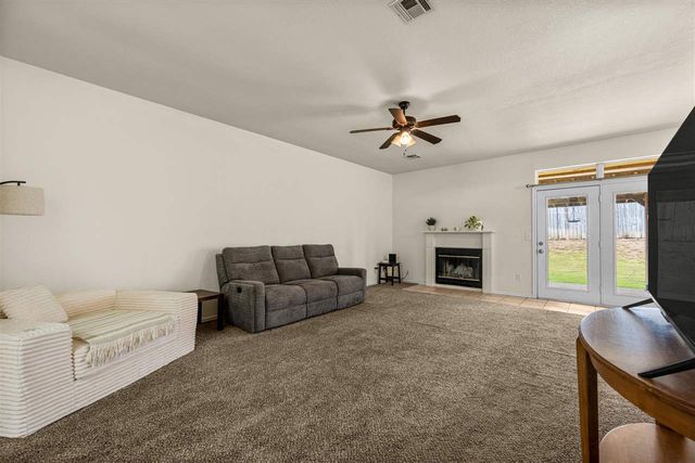 3904 SW Wolf St, Lawton, OK 73505