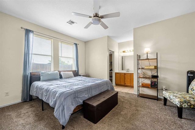 3904 SW Wolf St, Lawton, OK 73505