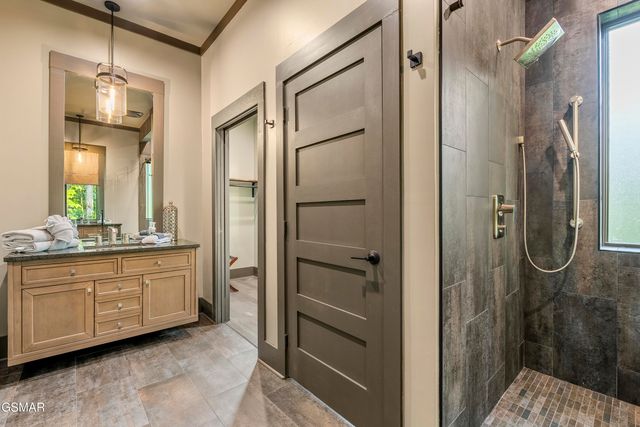 564 Thissa Way, Gatlinburg, TN 37738