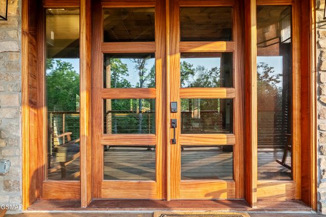 564 Thissa Way, Gatlinburg, TN 37738