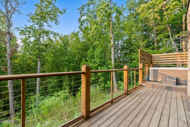 564 Thissa Way, Gatlinburg, TN 37738