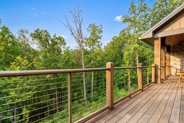 564 Thissa Way, Gatlinburg, TN 37738