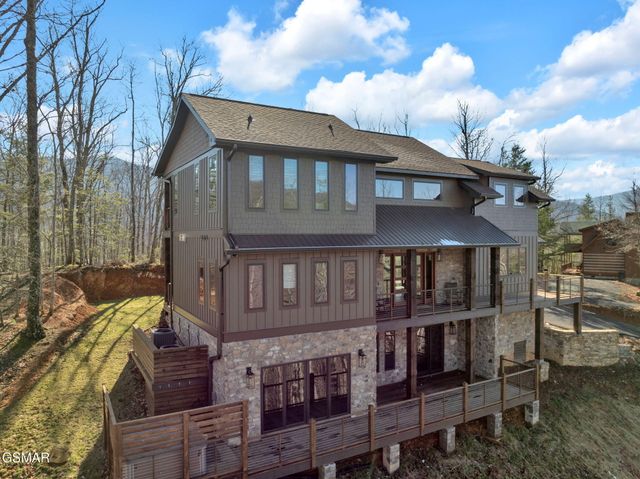 564 Thissa Way, Gatlinburg, TN 37738