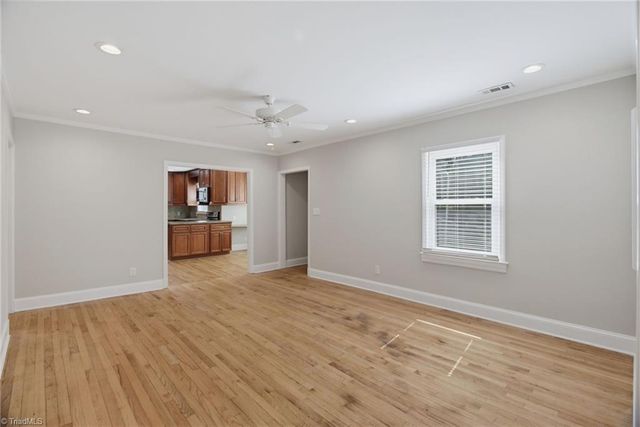 525 Farriss Avenue E, High Point, NC 27262