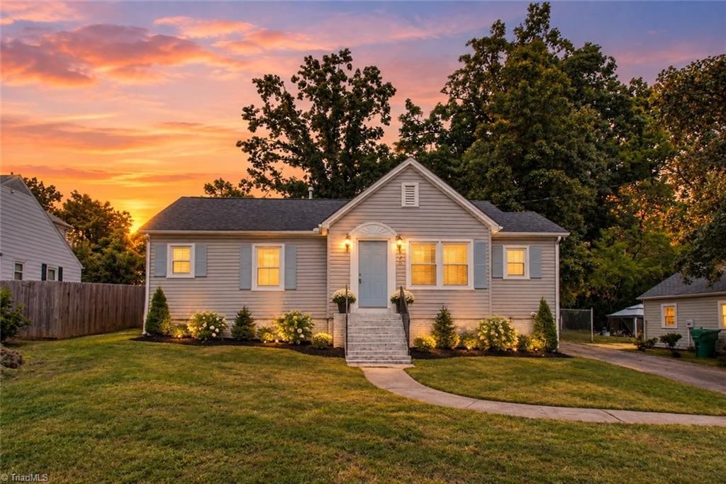 525 Farriss Avenue E, High Point, NC 27262