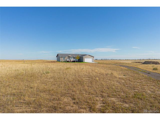 9 Timberlake Ct, Byers, CO 80103