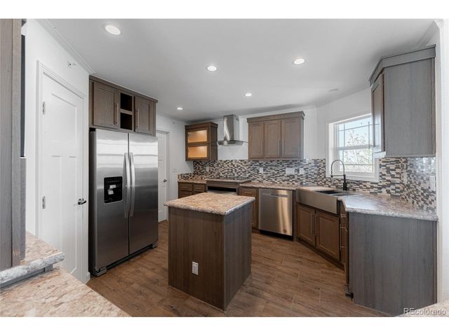 9 Timberlake Ct, Byers, CO 80103