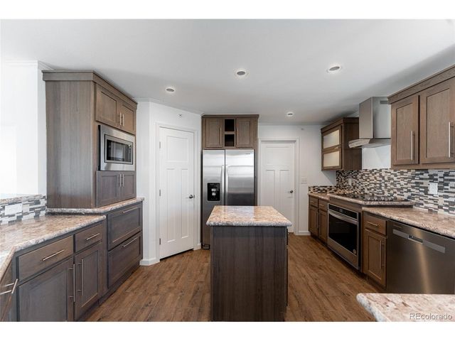 9 Timberlake Ct, Byers, CO 80103