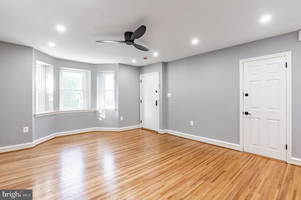 8259 FORREST AVE, PHILADELPHIA, PA 19150 — photo 2