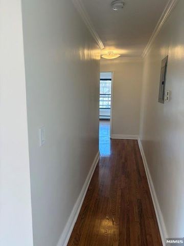 218 Prospect Avenue 3C, Hackensack, NJ 07601